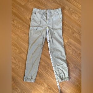 Women’s American Eagle Jogger 12